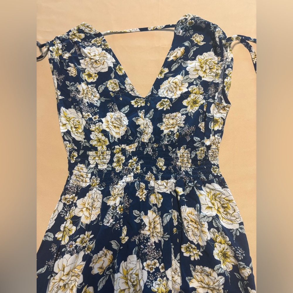 Live To Be Spoiled Women Maxi Blue Dress Sz S Floral V Neck Open Back Stretch - Picture 13 of 13